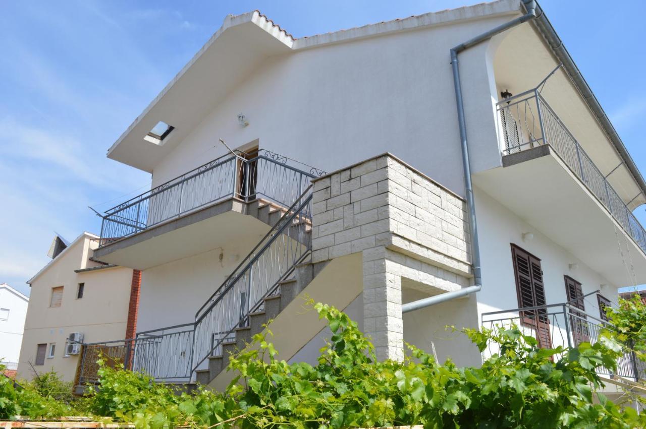 Goga Apartments Primošten Eksteriør billede